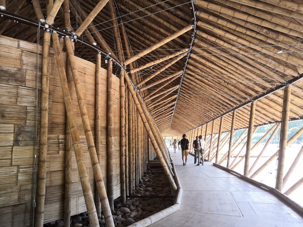 1er Bâtiment en bambou en France - Arles 2018 - Bambou Créations