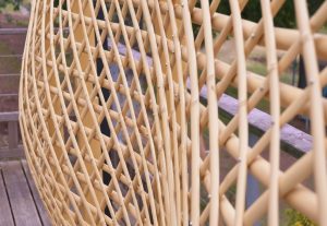 Pare vue design en bambou vague détail brut